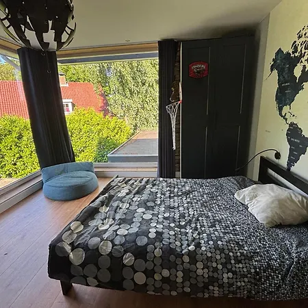 Holiday home Modern Family The Hague